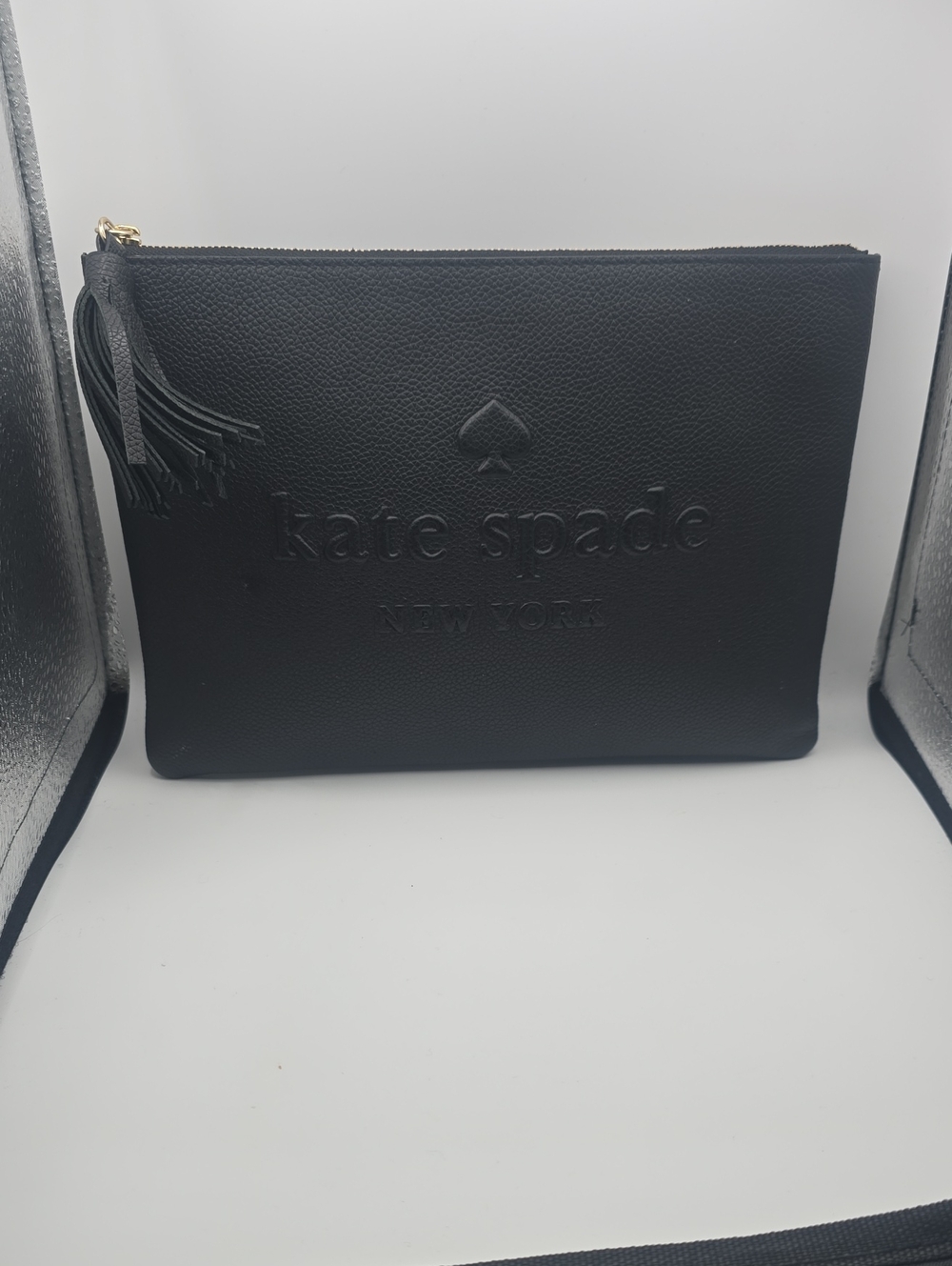 Kate Spade Black Pebbed Leather Embossed Zip Large Clutch W/ Tassel (NWOT)♠️🖤♠️